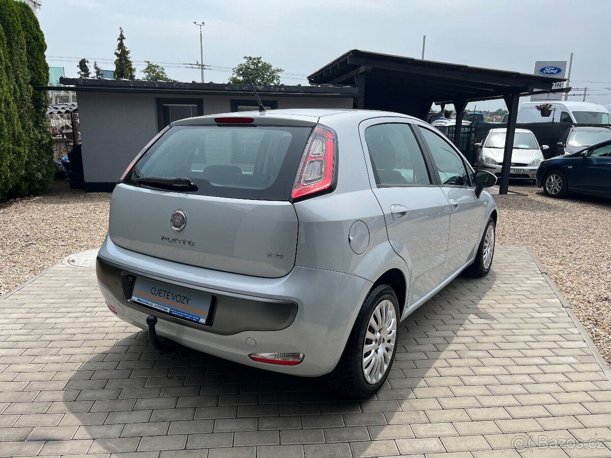 Fiat Punto 105 EVO 1.4i 77KW, Tažné zařízení, Servisní kniha - 4