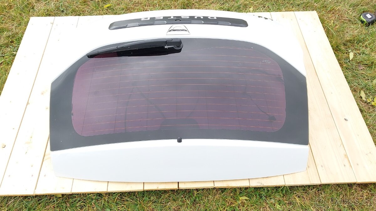 DACIA DUSTER 1 – DVEŘE KUFRU BÍLÉ - 4