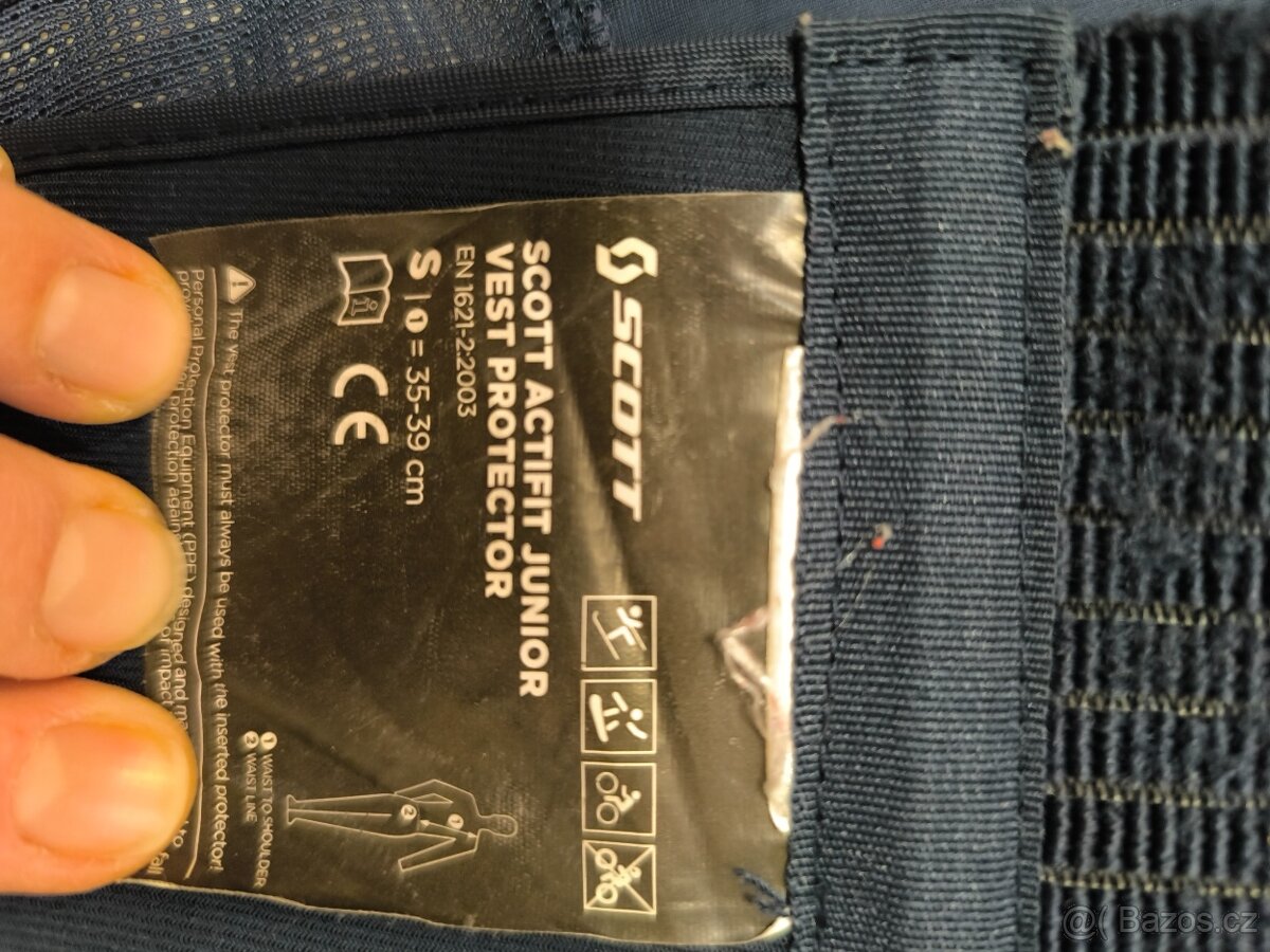 Scott junior páteřák vel.S - 4