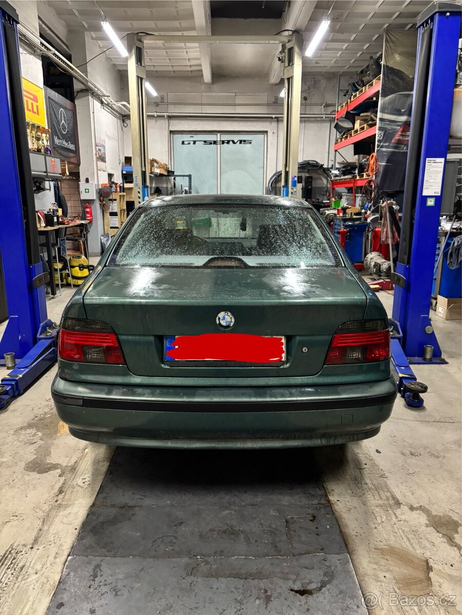 E39 528i náhradní díly - 4