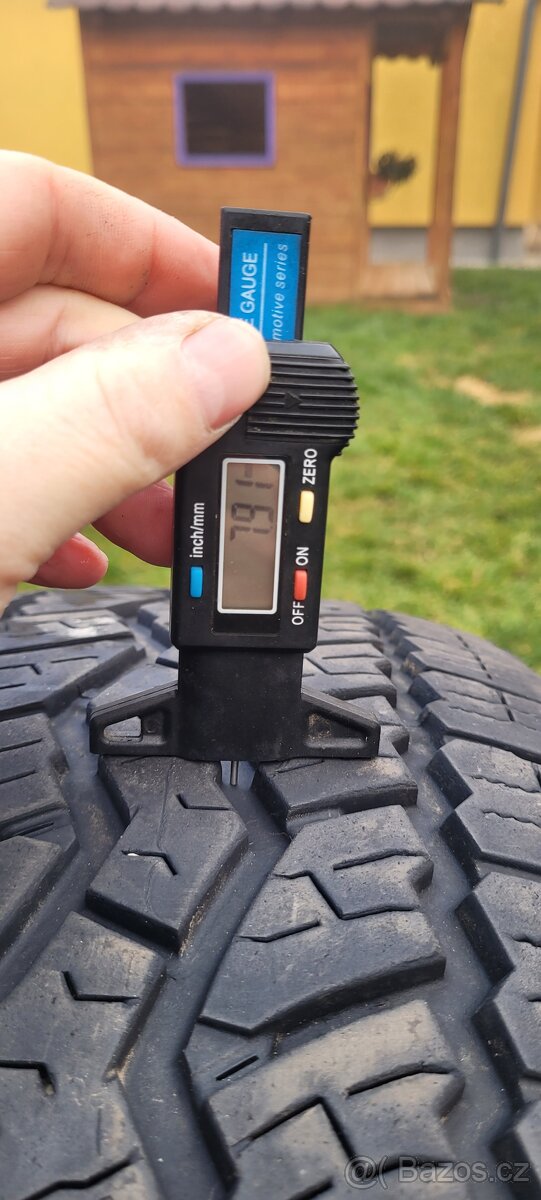 Zimní pneu 265/60/16 R.v. 22 - 4