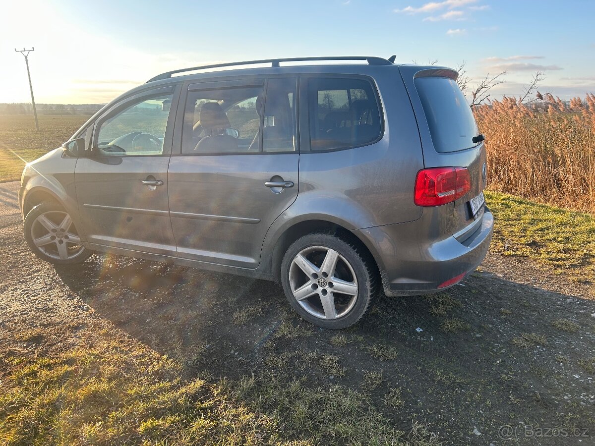 VW Touran 2.0 103 KW - 4