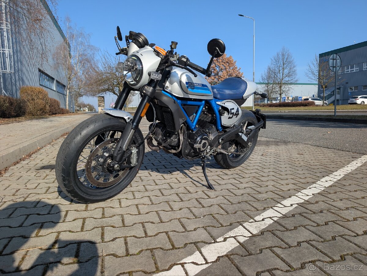 Ducati Scrambler Cafer Racer - 4