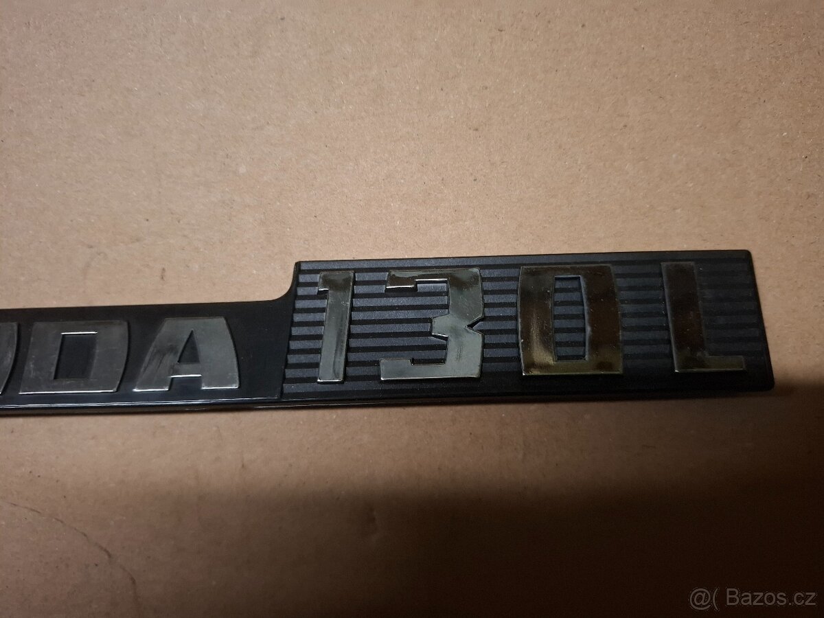 Nápis ŠKODA 130L - 4