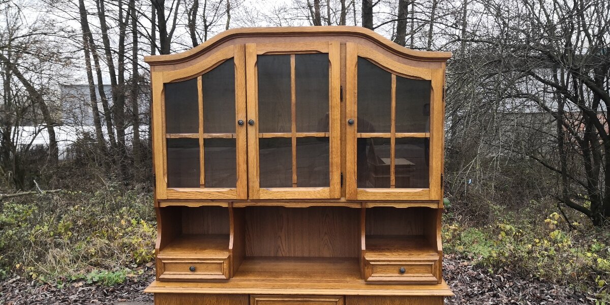 Masivní rustikální příborník - 4