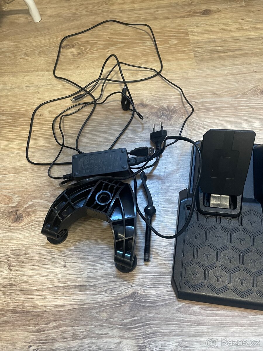 Volant k ps5 thrustmaster t128 - 4