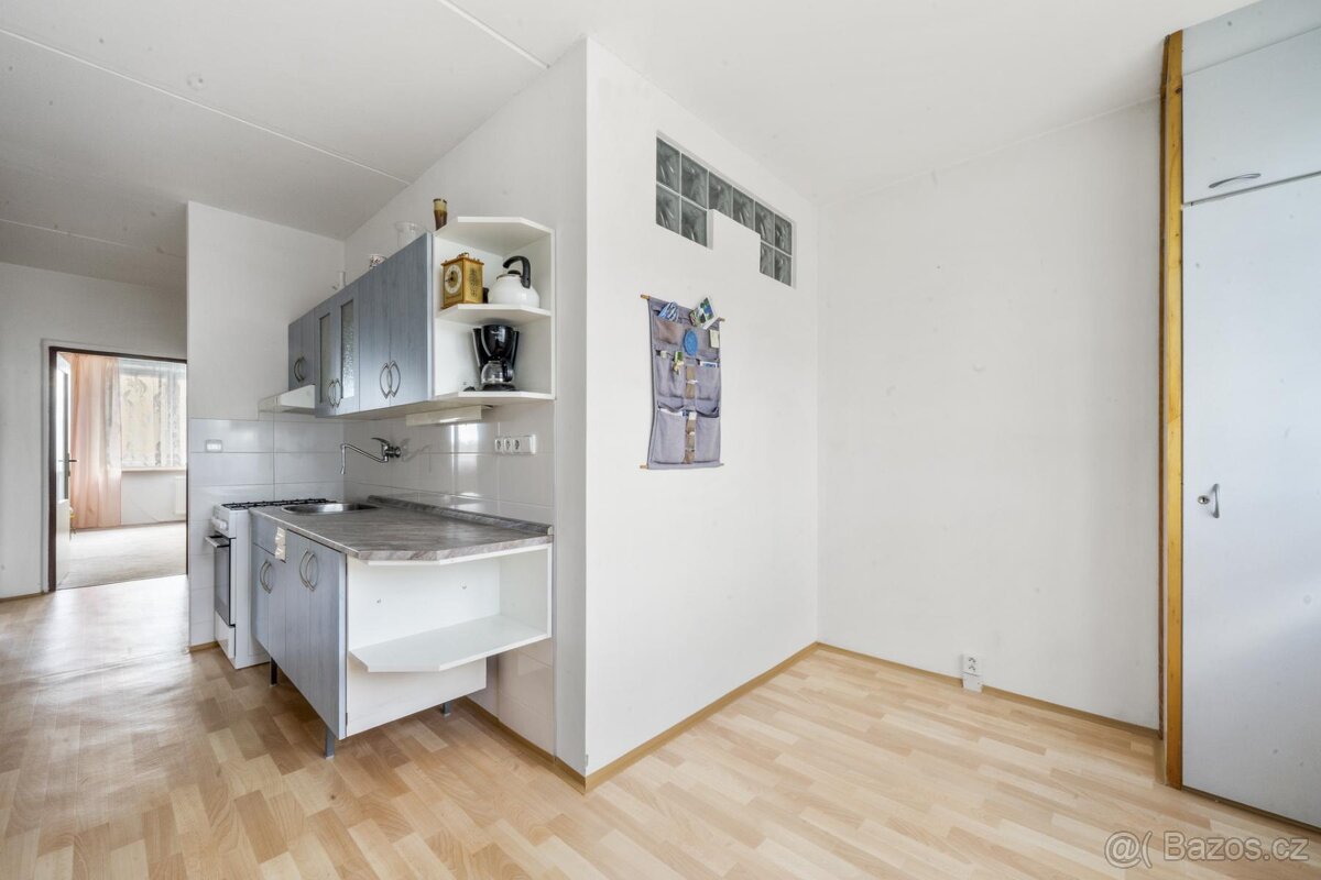 Prodej bytu 2+1, 60 m2, Lesní ulice, Cheb - 4