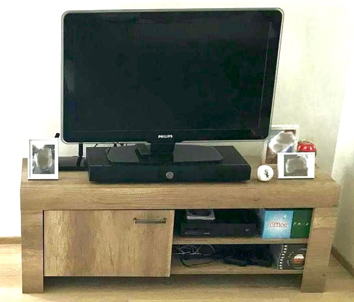 Vitrína a TV skříňka - 4