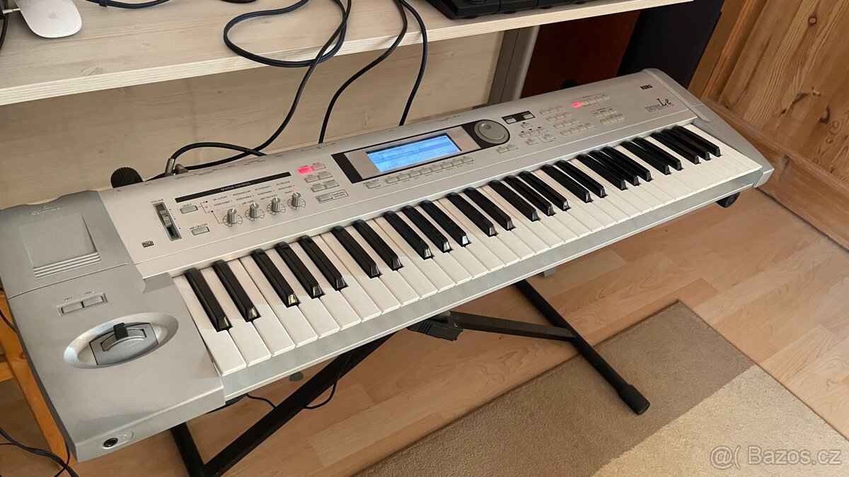 Workstation / syntezátor Korg Triton Le - 4