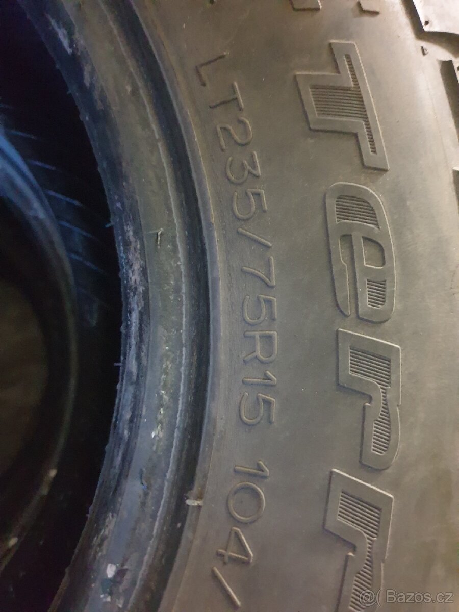 Offroad pneu 235/75 R15 Bf Goodrich