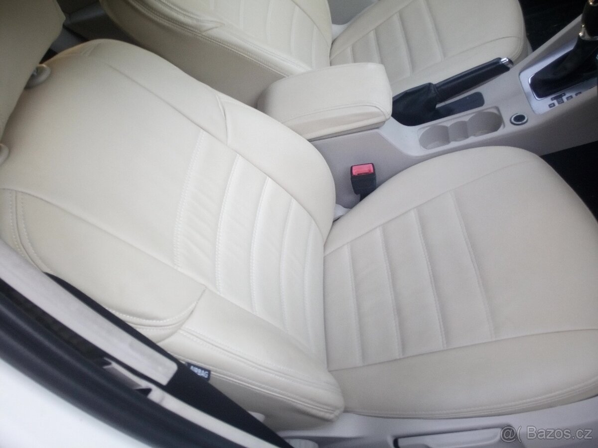 Škoda OCTÁVIA III , kožené sedadla - 4