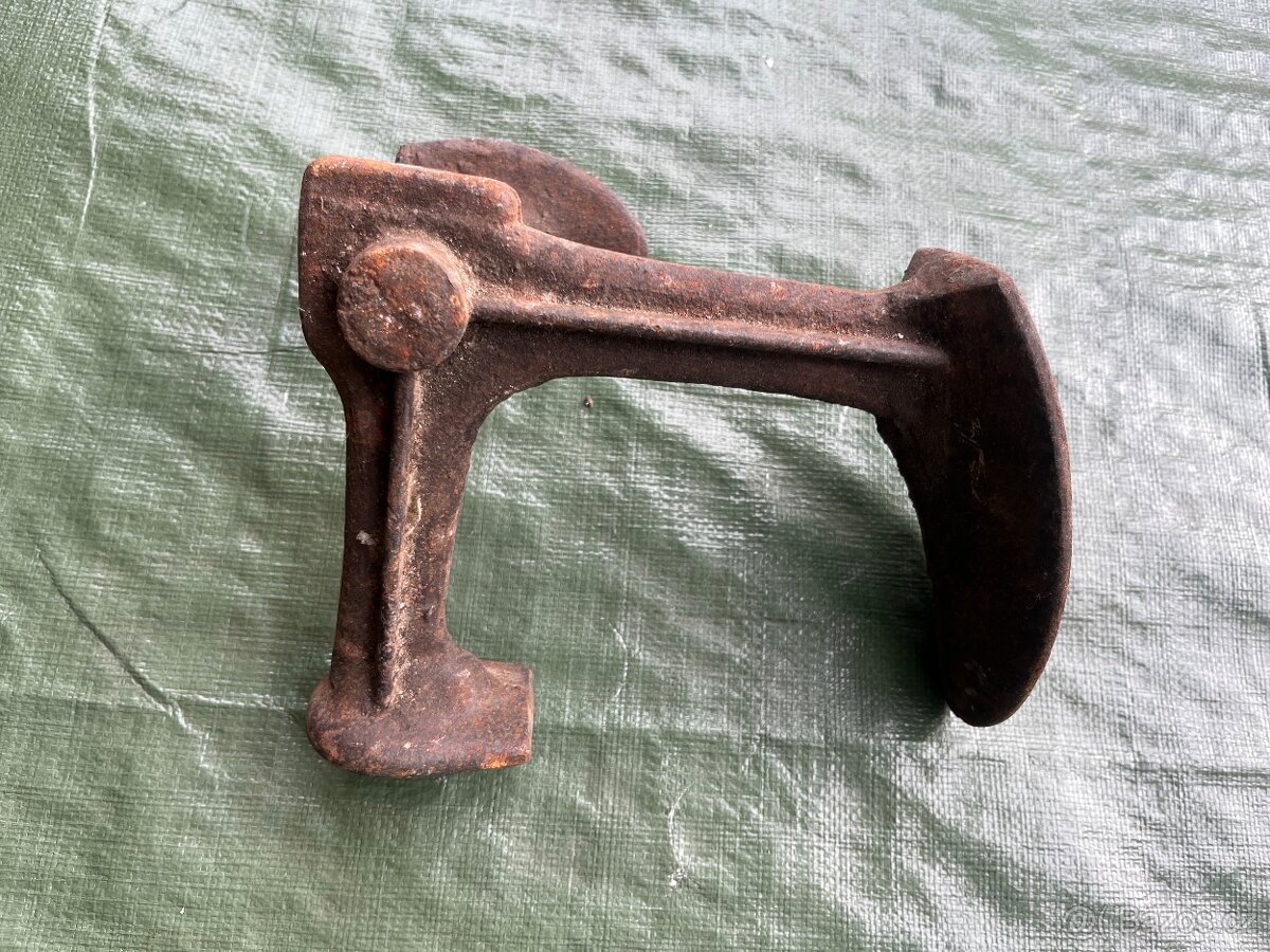 Ševcovské litinové kopyto - 4