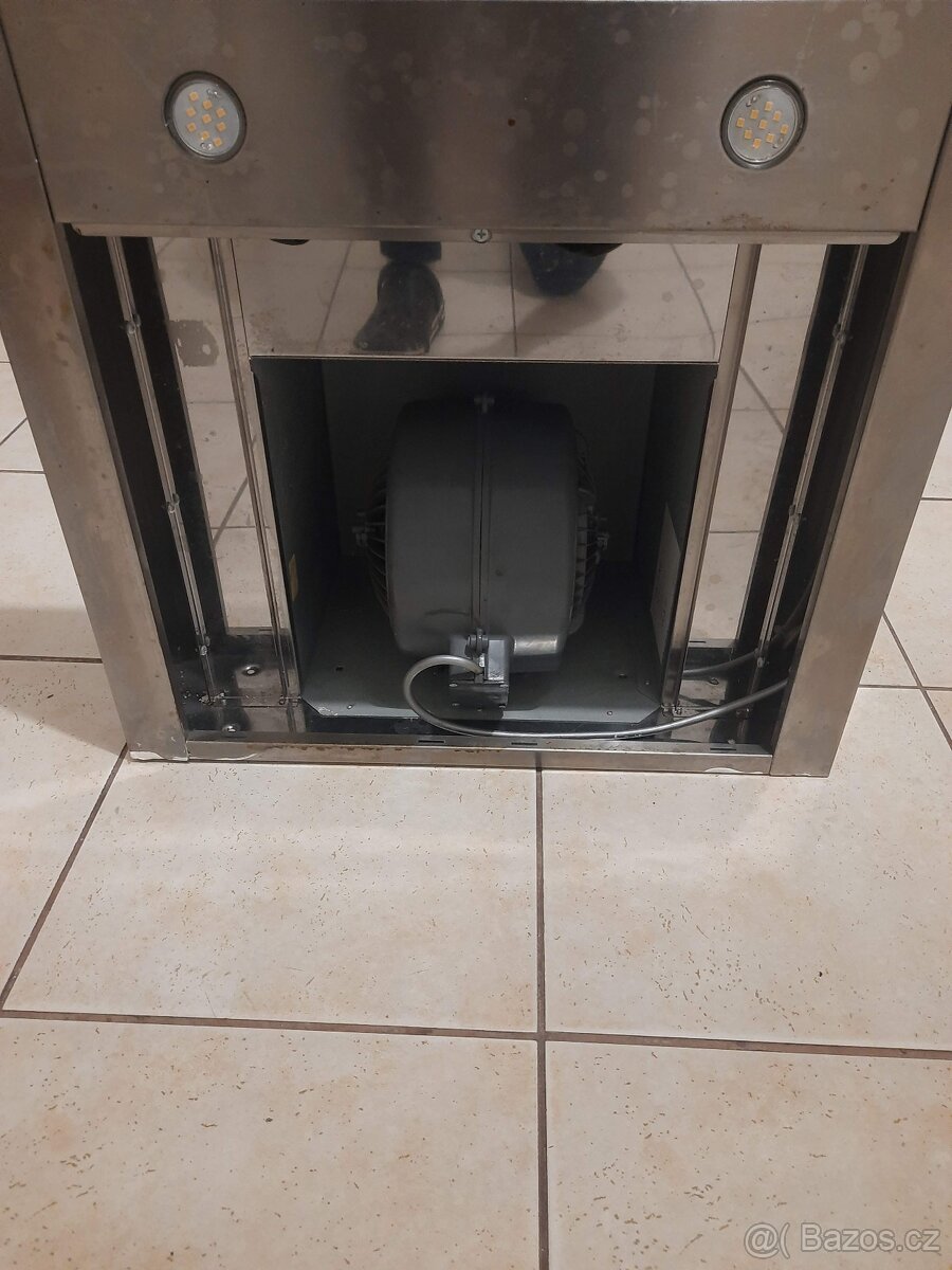 Digestoř nerezová - 4