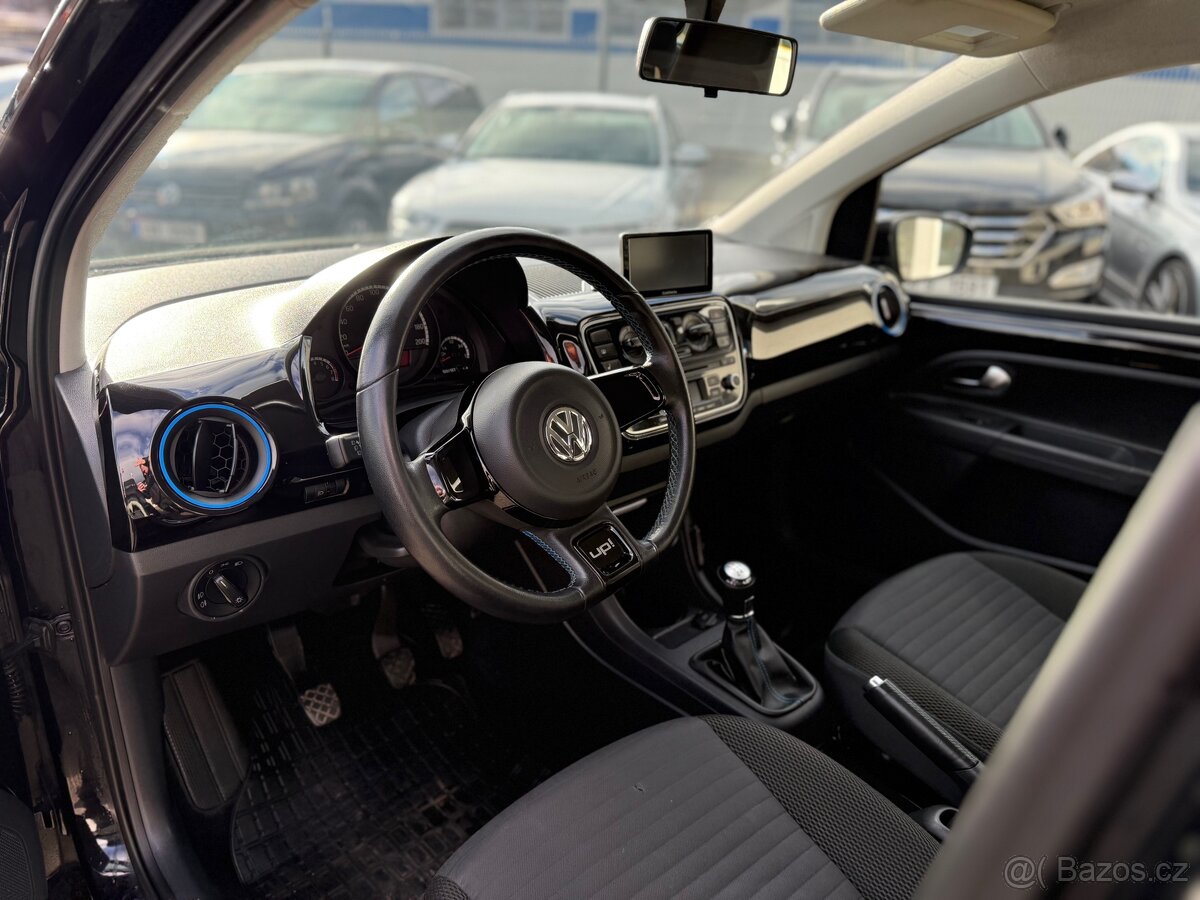 Volkswagen UP - 4