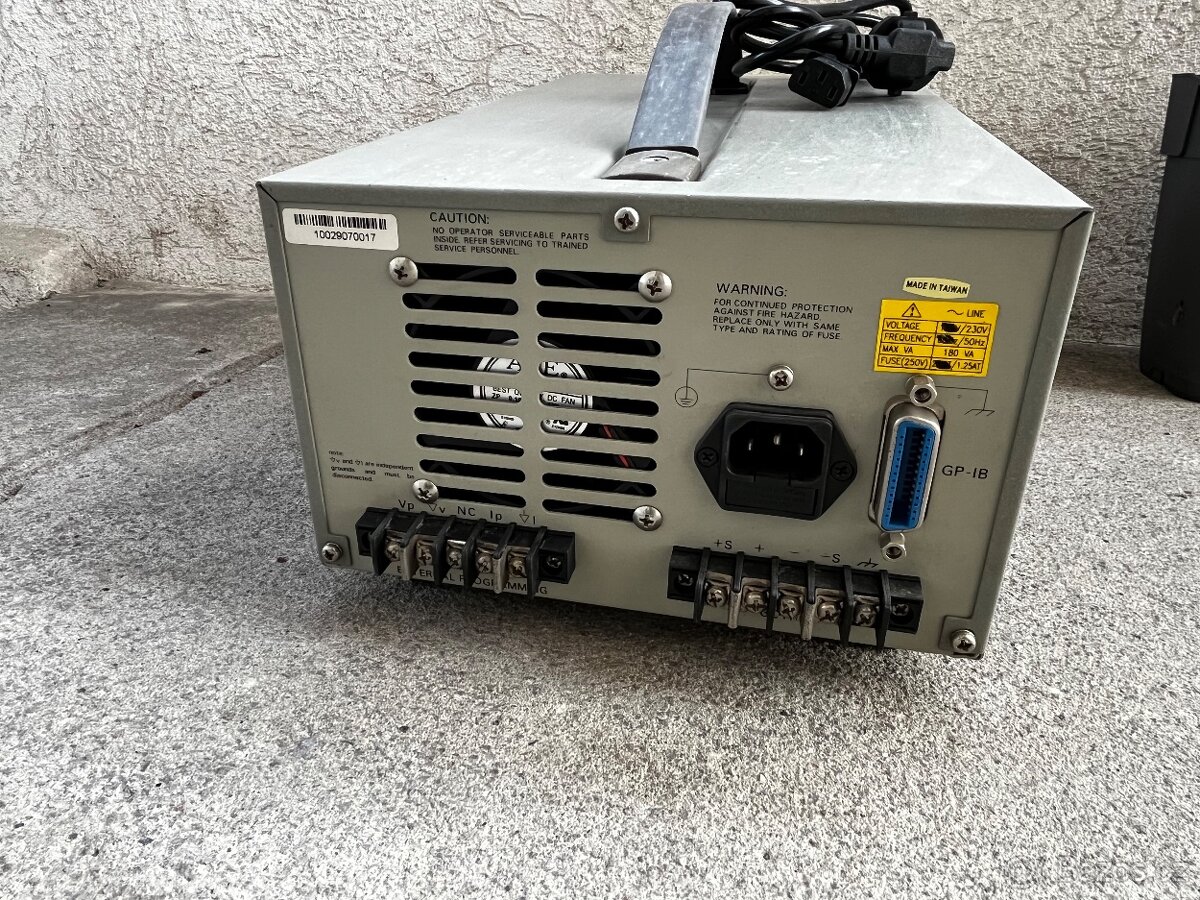 Laboratorní zdroj Amrel PPS1002 - 4