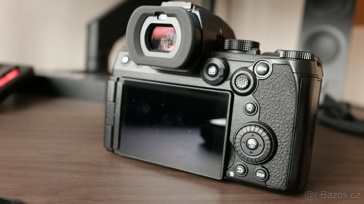 Panasonic S5M2 se 3 objektivy a v záruce - 4