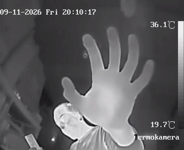 Termokamera Hikvision plus 4Mpix kamera - 4