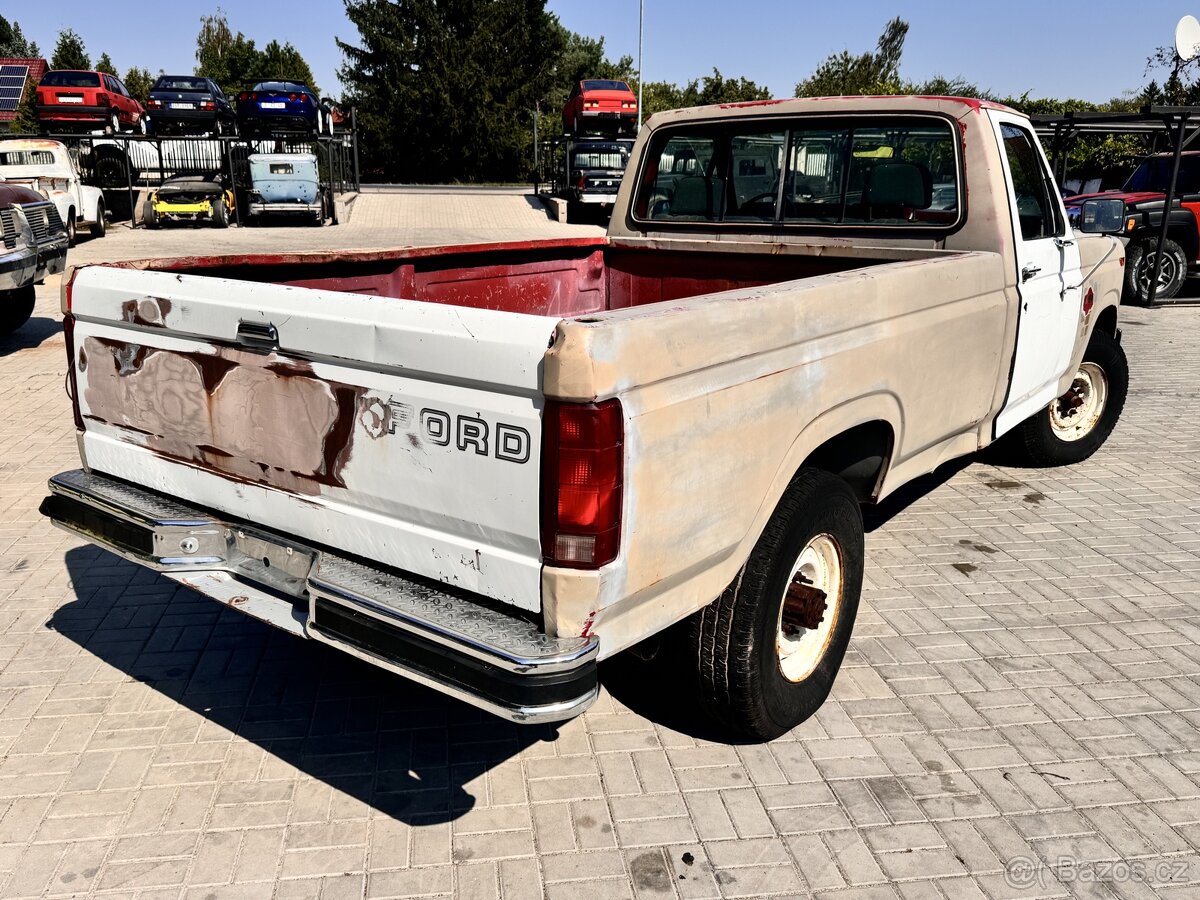 1982 Ford F250 V8-6.9l manual