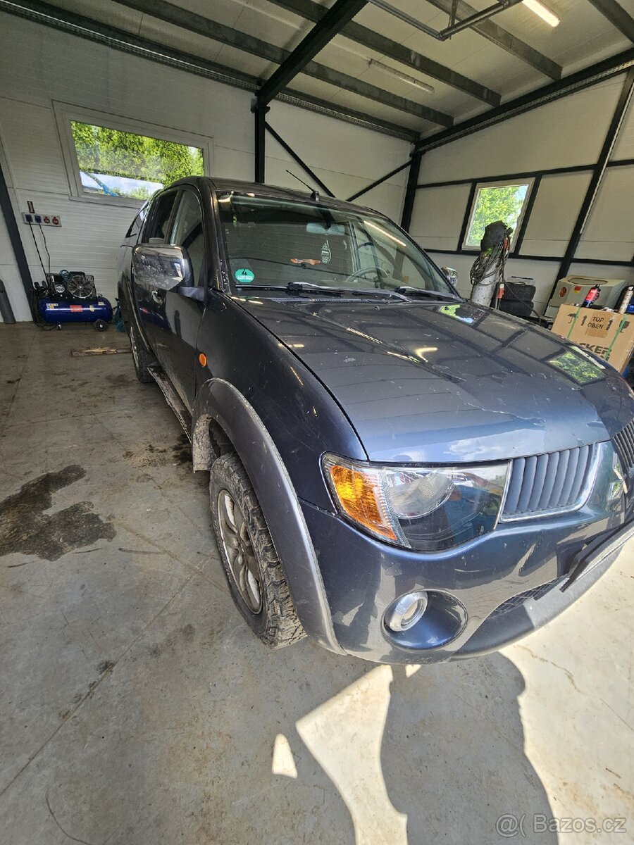 Mitsubishi L200