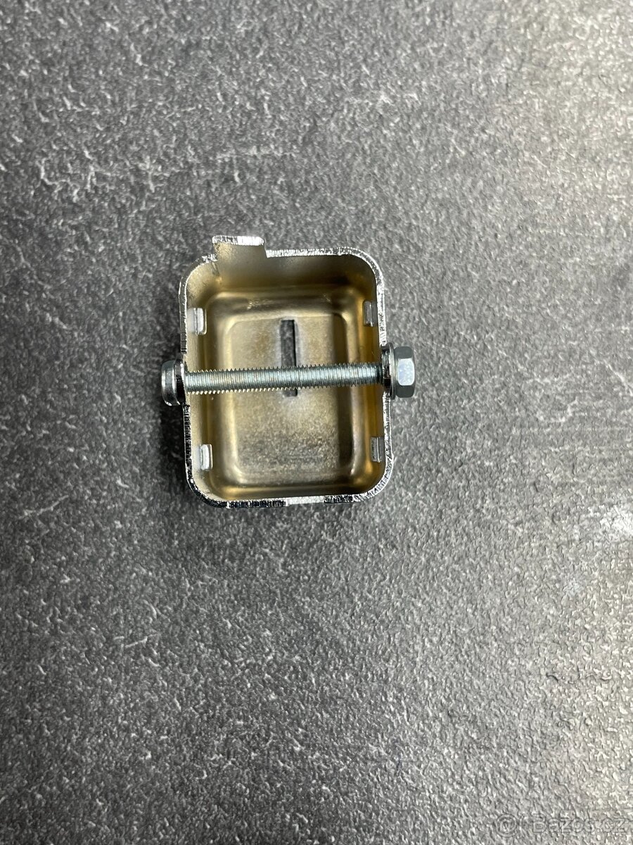 Kryt přepínače světla a bzučáku Stadion S22 - 4