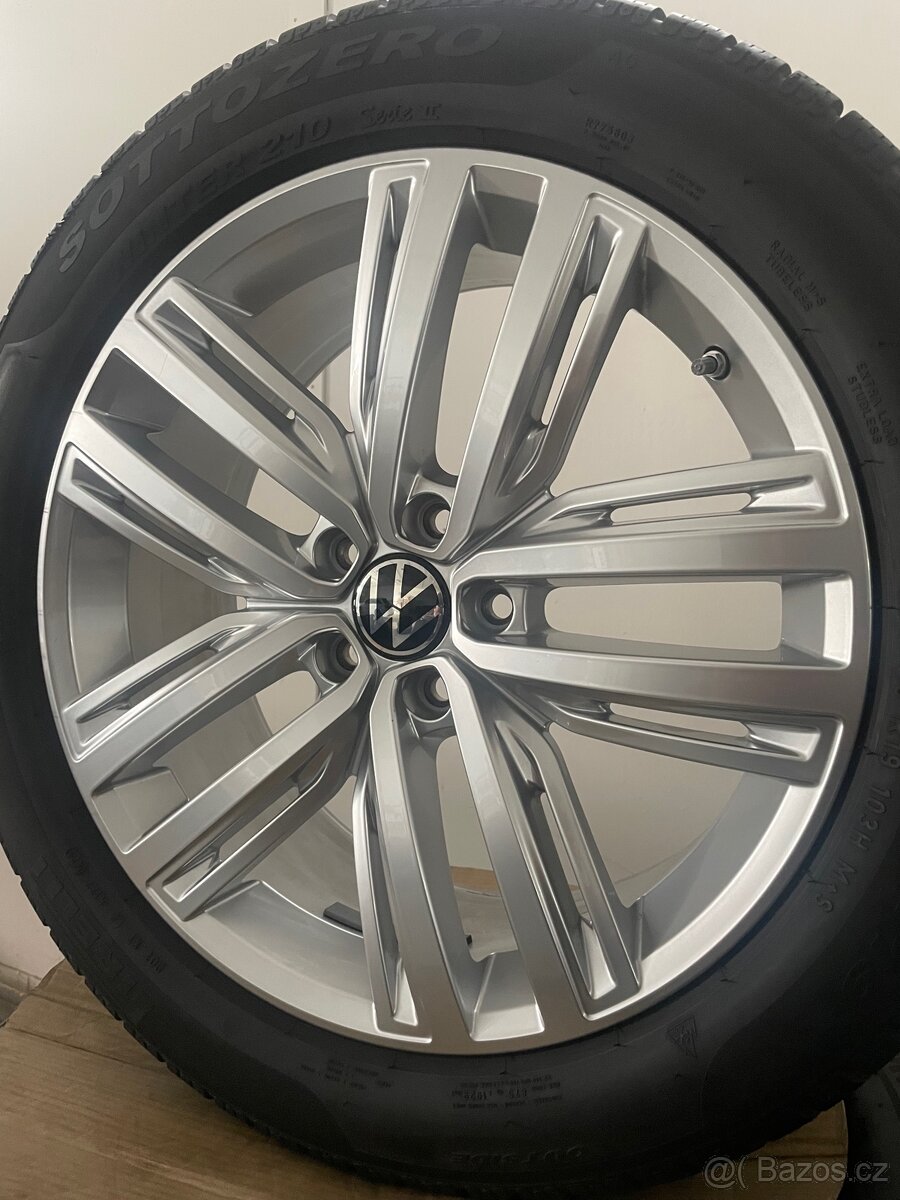 Original zimní alu vw Tiguan r19 Auckland + 235/50/19 95% - 4