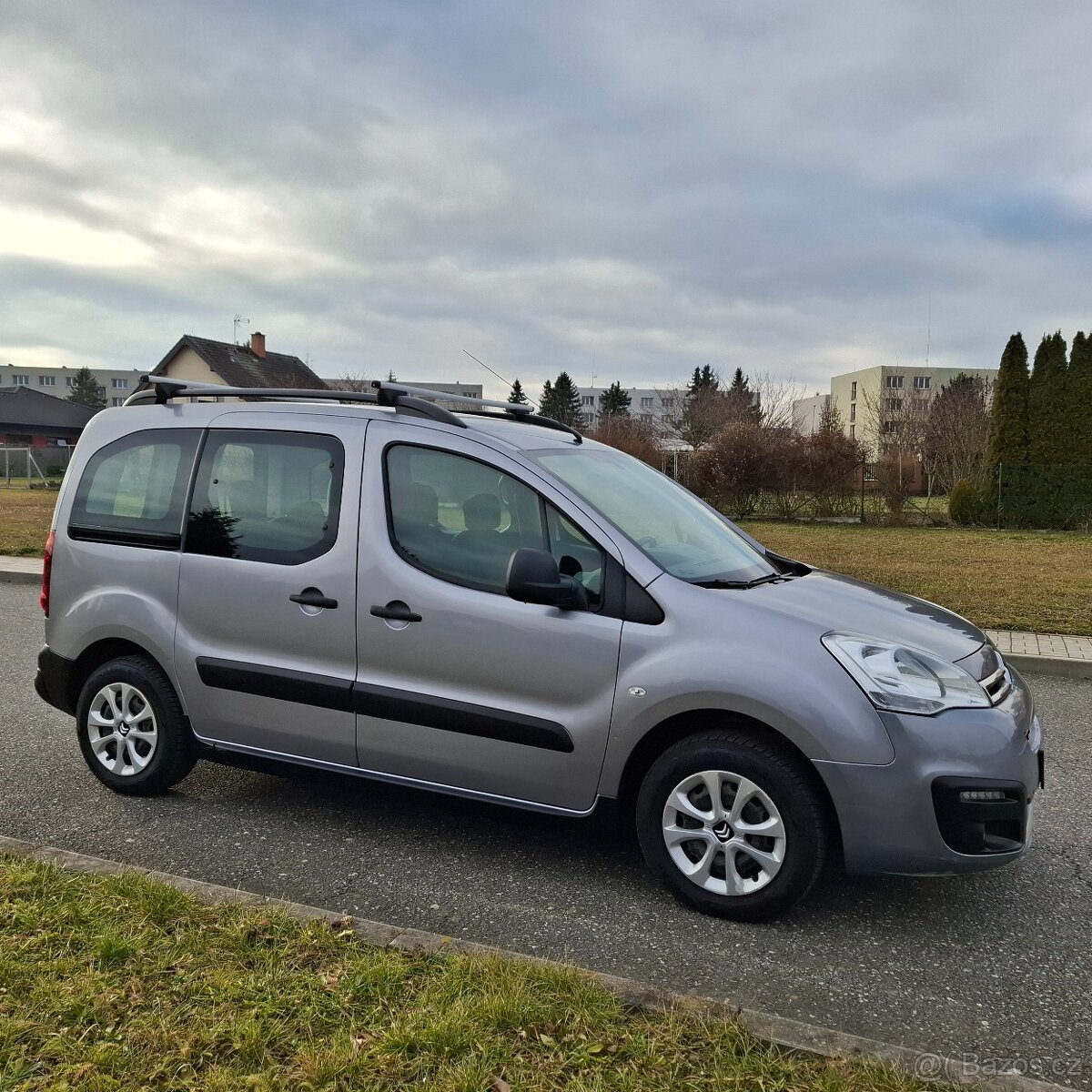 Citroën Berlingo SHINE 1,6 HDi 73 kW, nové v ČR, 1. maj. - 4