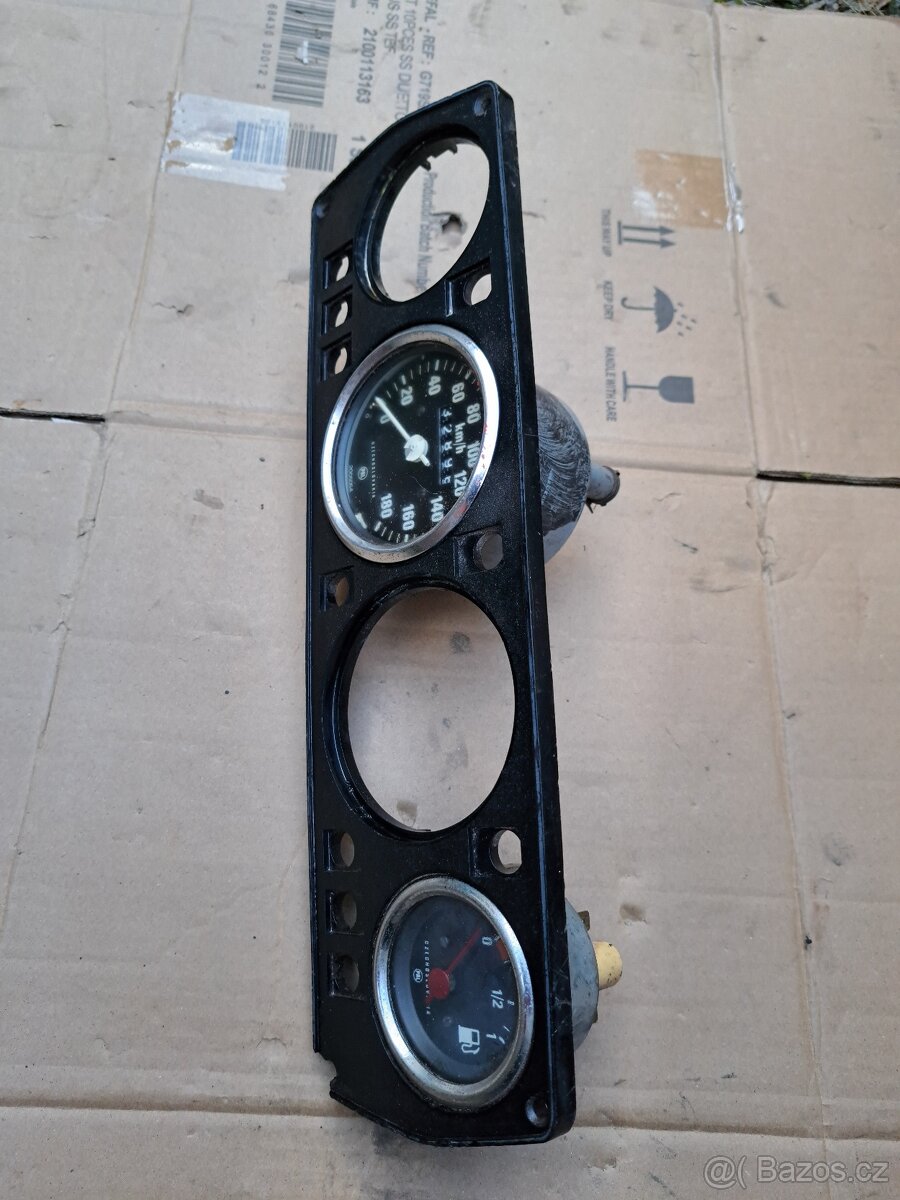 Přístrojová deska škoda 120 LS - 4