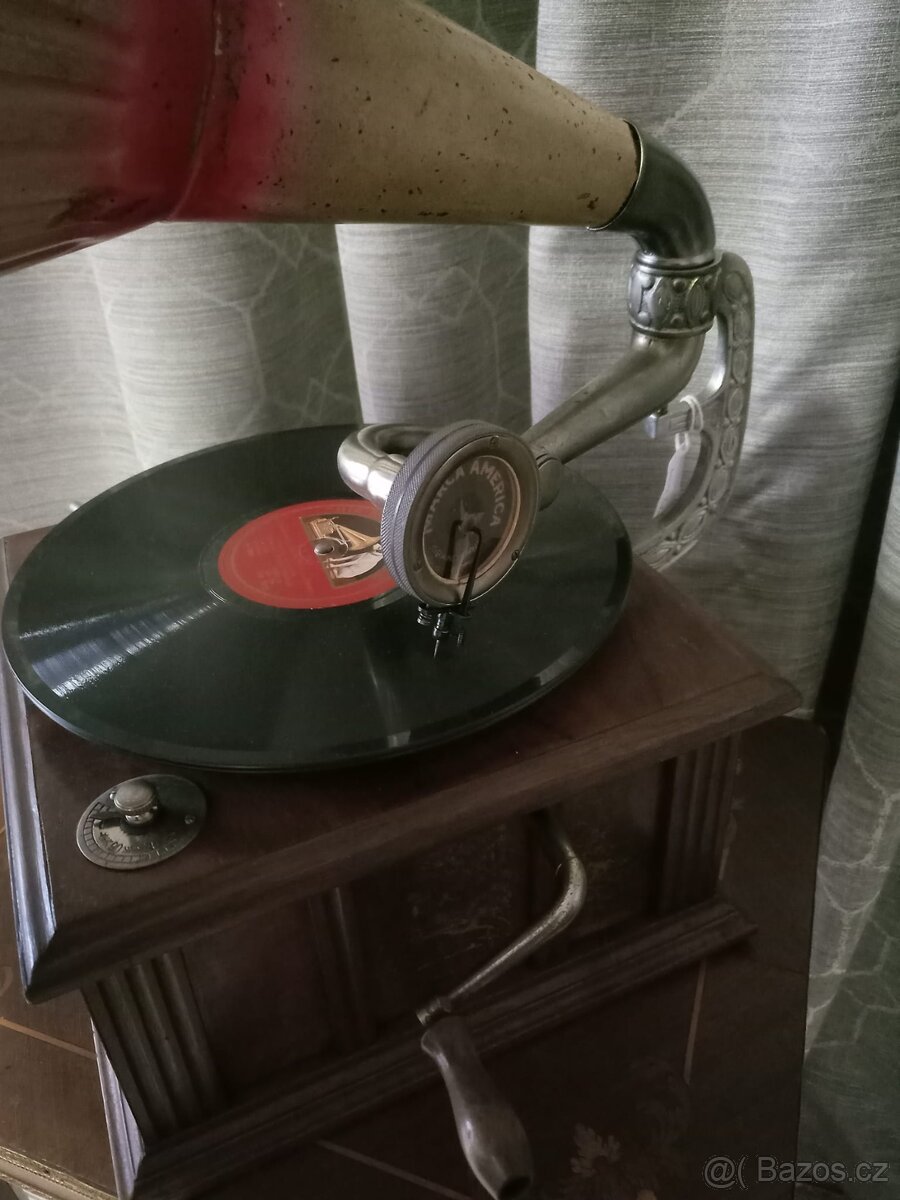 Gramofon s troubou - 4