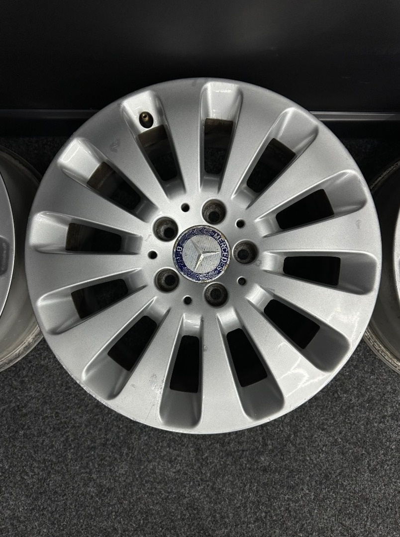 Alu Mercedes 5x112 16” A2044010602 - 4