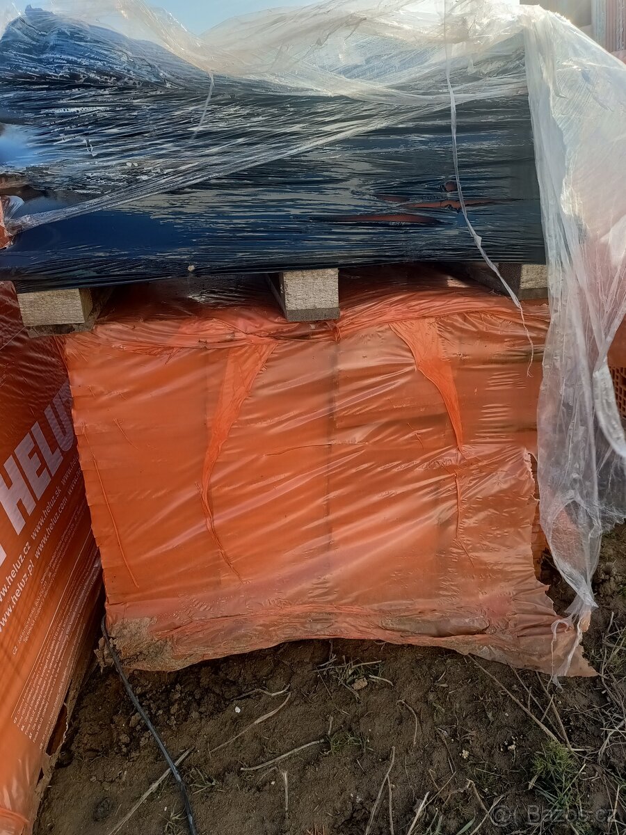 Broušené cihly a věncovky Heluz - 4