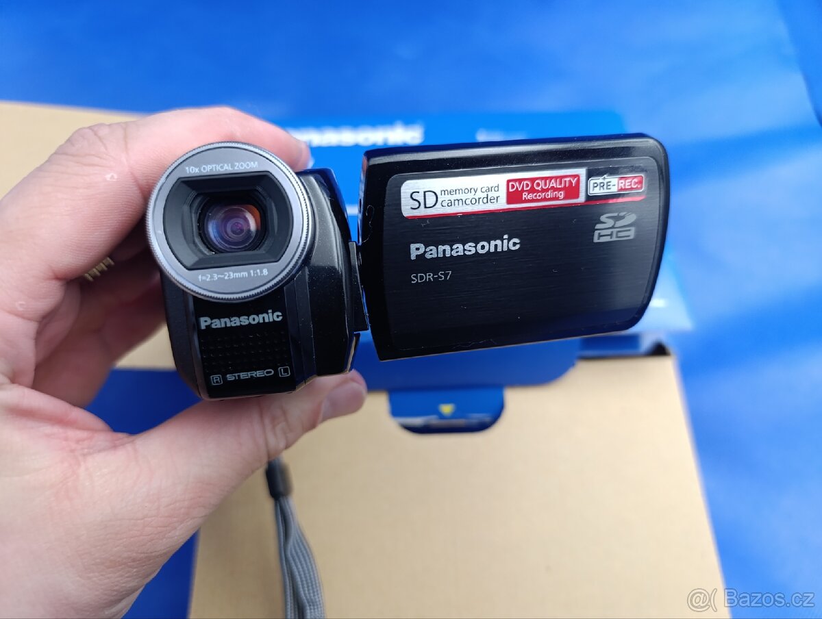 Videokamera Panasonic SDR-S7 - 4