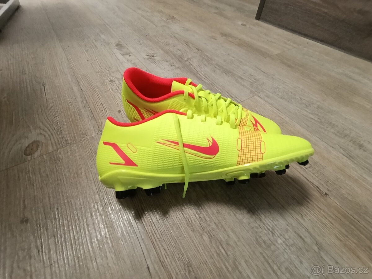 Kopačky Nike dětské 39 - 4