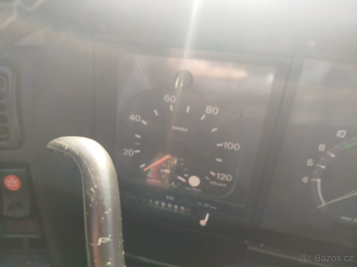 Prodám Renault iliade - 4