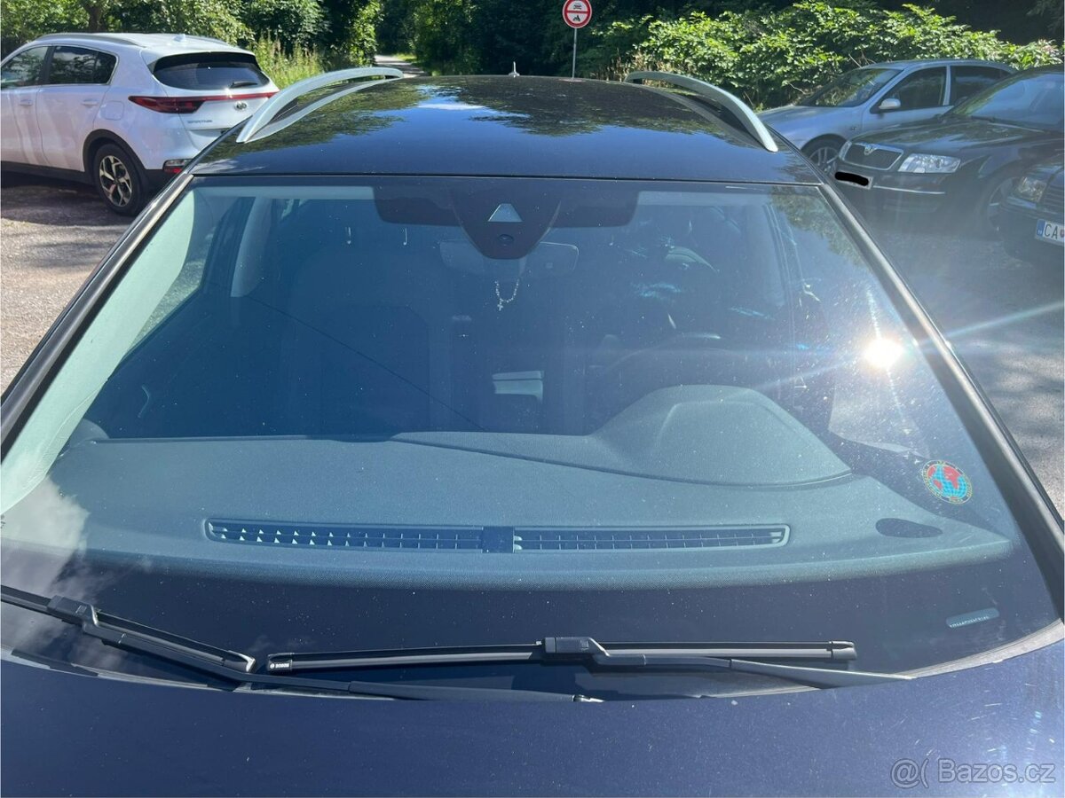 Volkswagen Golf Variant 2.0 TDI R-Line Highline DSG - 4