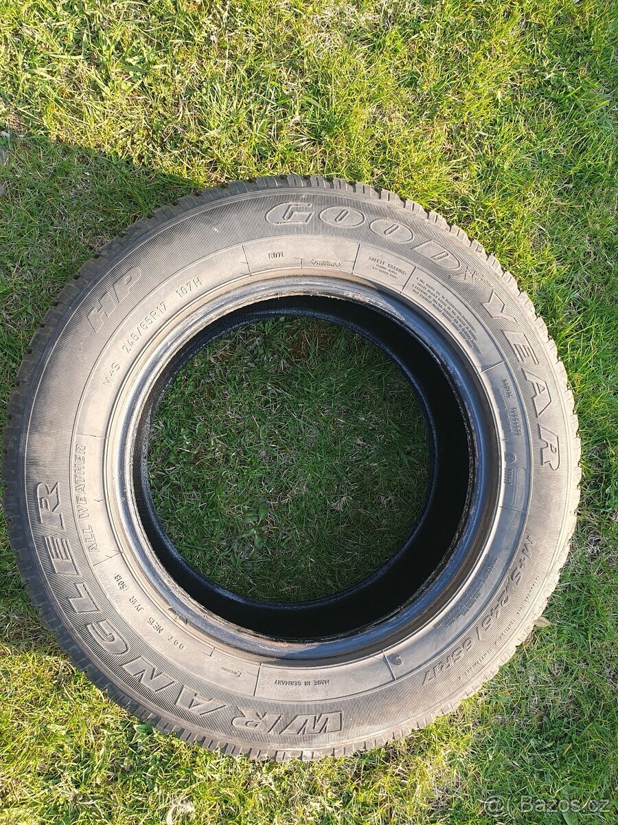 245/65r17 - 4