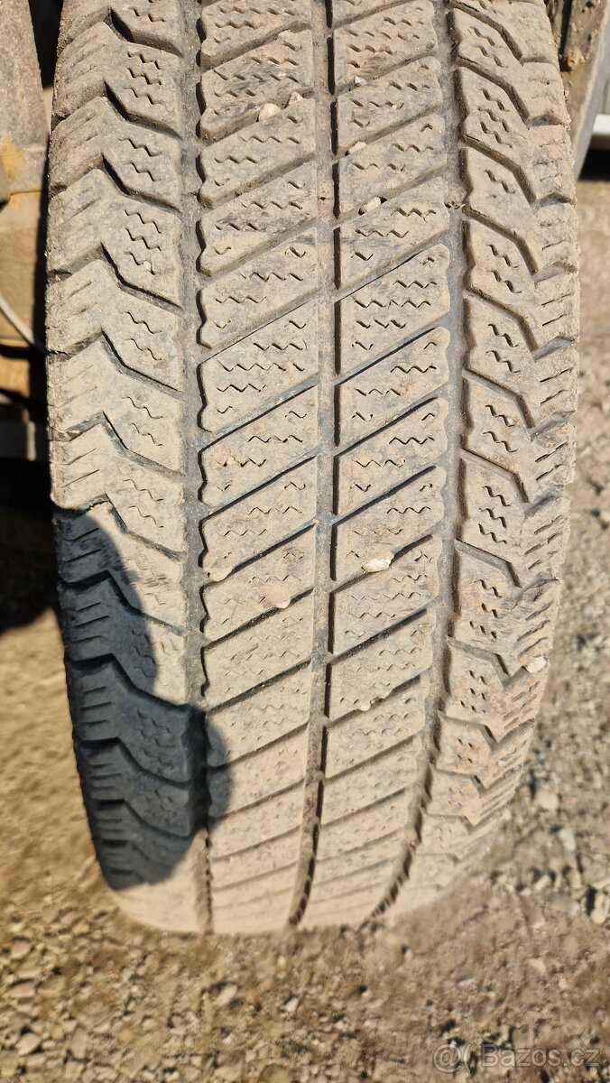 Prodam zimni pneu  215/70/15C boxer.jumper.ducato - 4