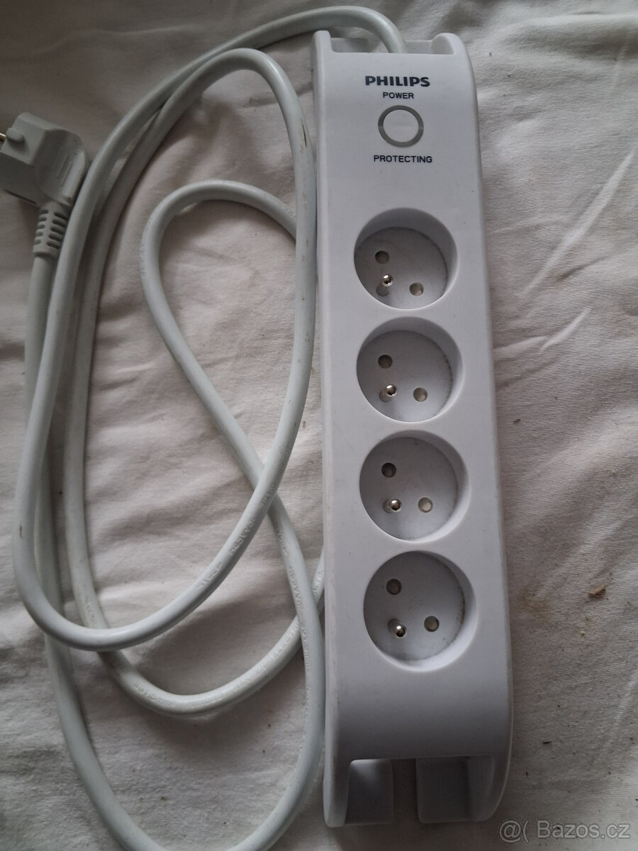 Prodám prodlužovací kabely 220V se 3.-4.a 5ti zásuvkou 220 V - 4