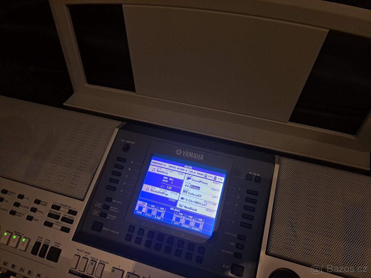 Klávesy - workstation - 4