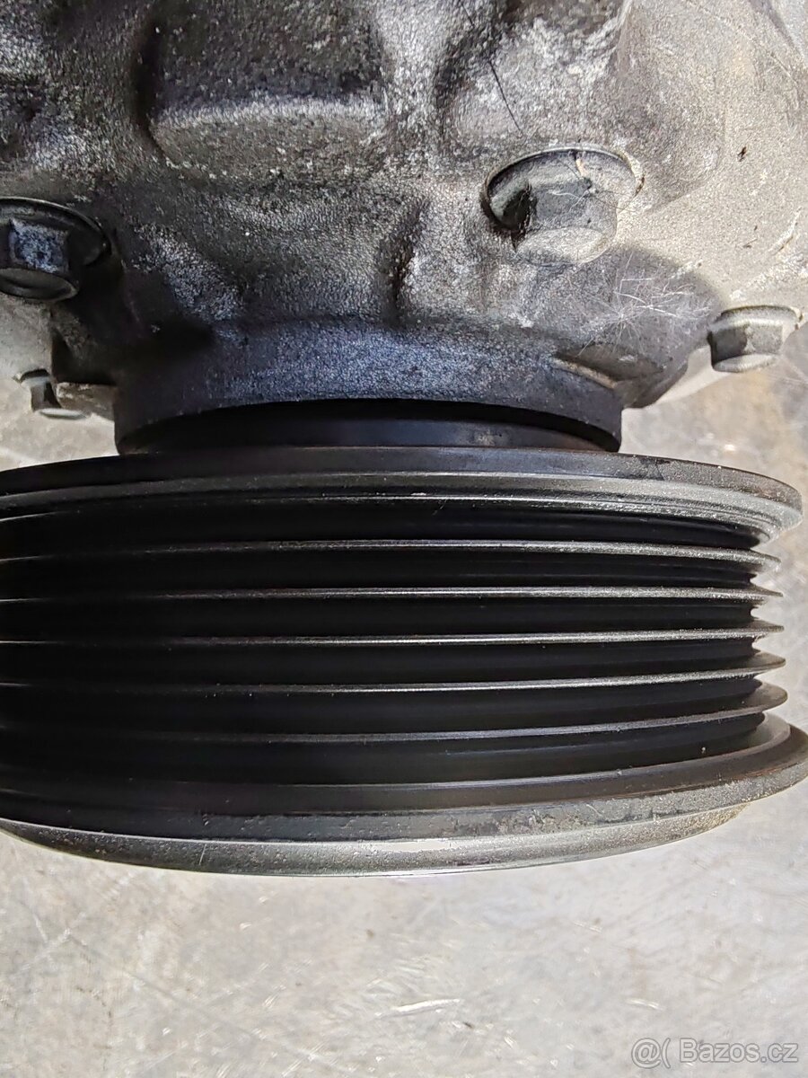 Audi A8 S8 D3 4E Kompresor (čerpadlo) klimatizácie 4.2 TDI - 4