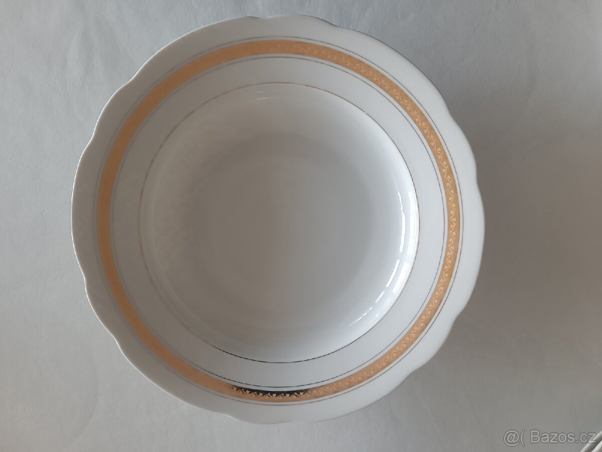 Zlatý jídelní servis - 4