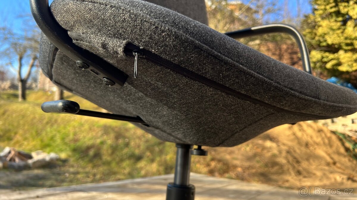 Kancelářská židle s područkami Ikea - 4