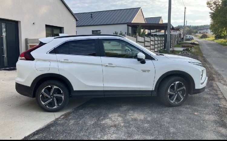 11.000km Mitsubishi eclipse cross 4x4 phev - 4