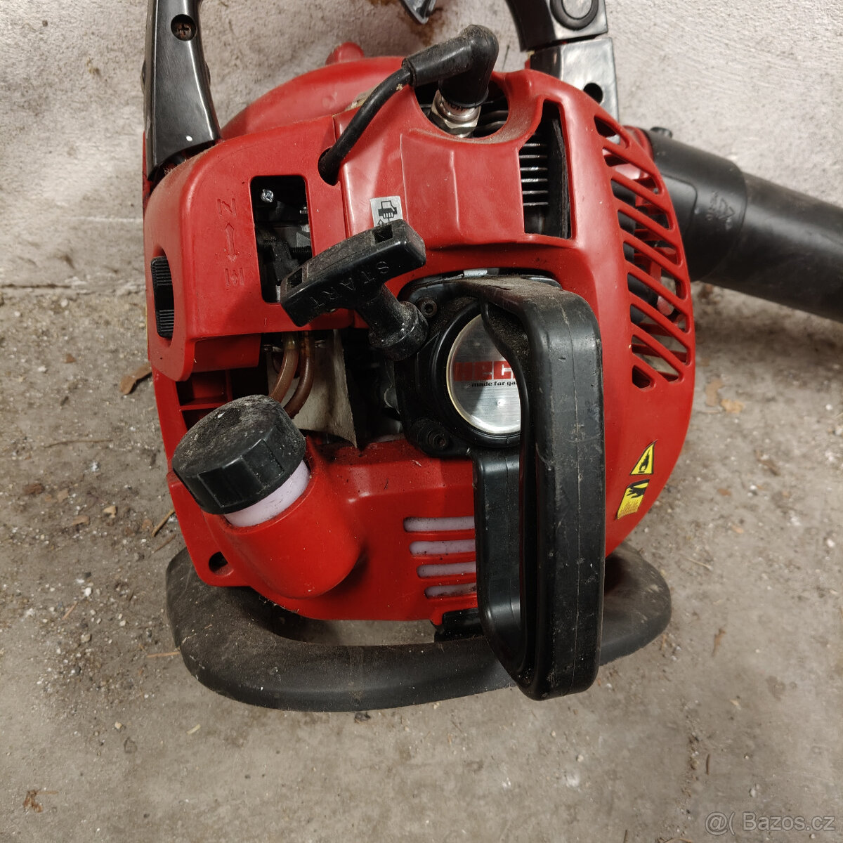 FOUKAČ NA LISTÍ - 4