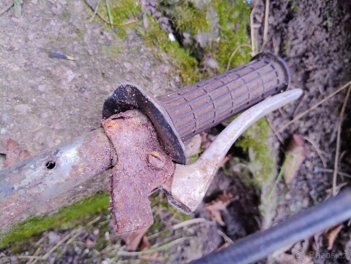 Jawa pionýr díly - 4