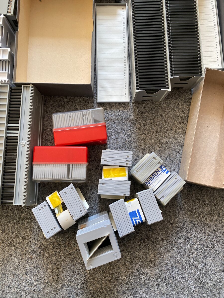 promítačka stará promítačka projektor retro video - 4