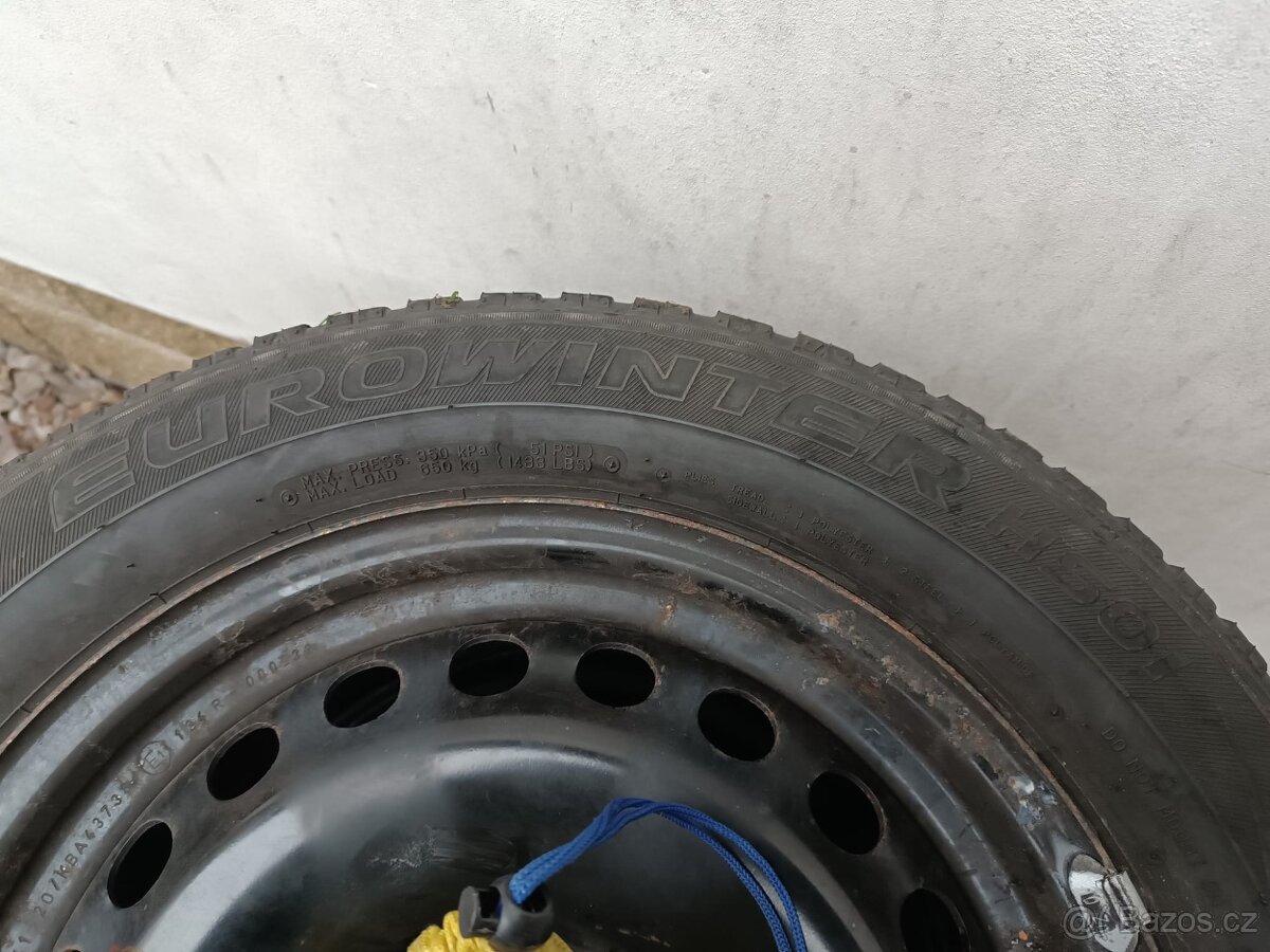 Prodám zimní kola Ford 215/55 R16 - 4