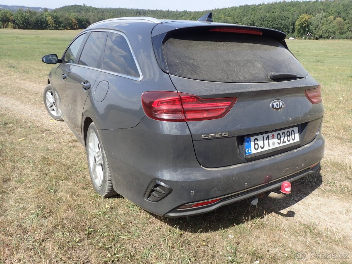 Kia Ceed SW 1,6CRDi 100kw ,Exclusive,11/2018 ČR - 4