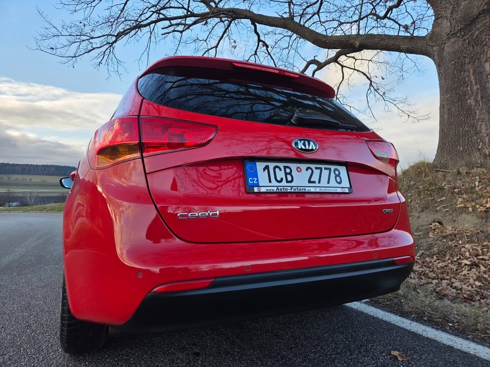 KIA CEED COMBI - KUP ČR - NAFTA - UDRŽOVANÝ - 2016 - 4
