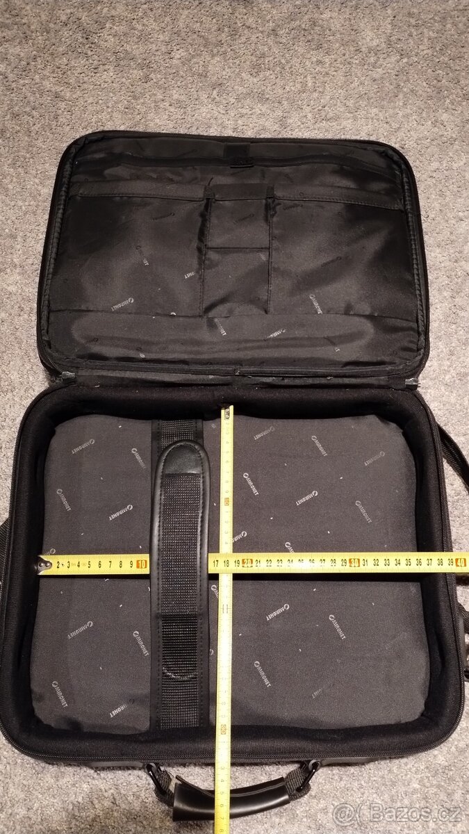 Taška na notebook, přes rameno. Do velikosti15,6" - 4