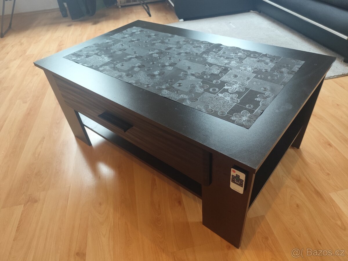 Jídelní a konferenční stůl - 4